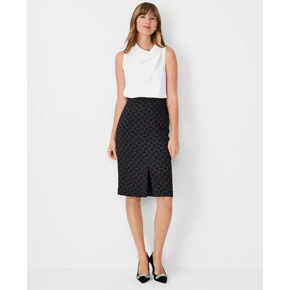 NWT Ann Taylor Womens Size 12 Black Link Jacquard Front Slit Pencil Skirt NEW - Picture 3 of 3